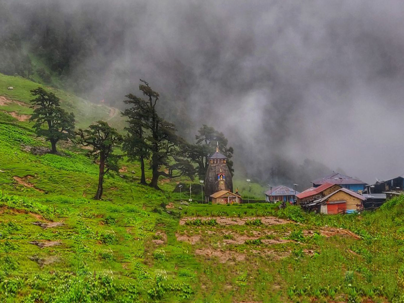 Madmaheshwar Temple View